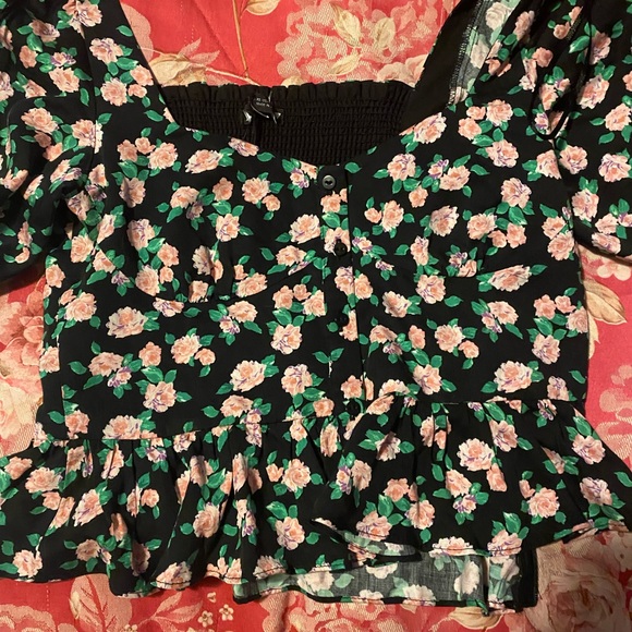 Top - Picture 5 of 5